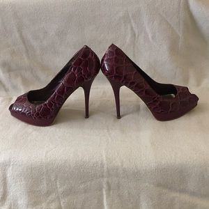 STEVE MADDEN Peep Toe Mauve/Purple Heels 7-7 1/2